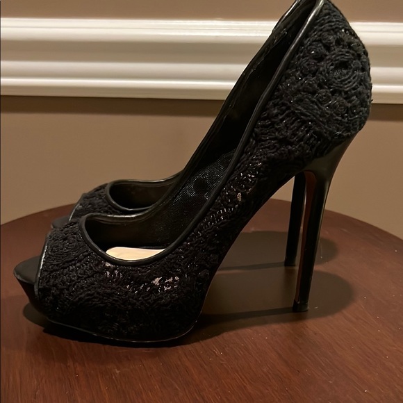 Charles David Black Elegant Heels - Picture 2 of 5